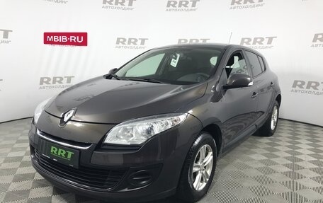 Renault Megane III, 2013 год, 699 000 рублей, 2 фотография