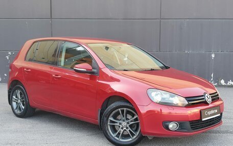 Volkswagen Golf VI, 2010 год, 889 000 рублей, 1 фотография