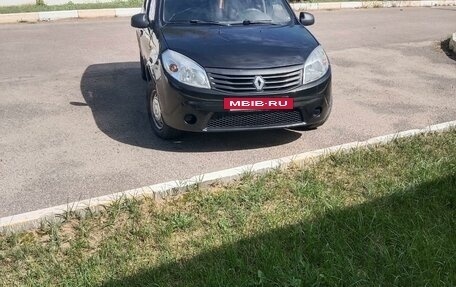 Renault Sandero I, 2010 год, 280 000 рублей, 2 фотография