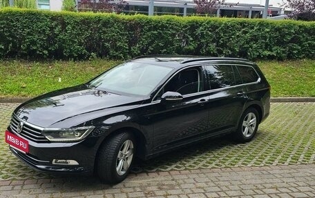 Volkswagen Passat B8 рестайлинг, 2017 год, 1 920 000 рублей, 4 фотография