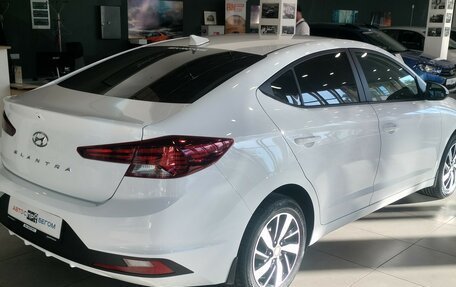 Hyundai Elantra VI рестайлинг, 2019 год, 1 640 000 рублей, 3 фотография