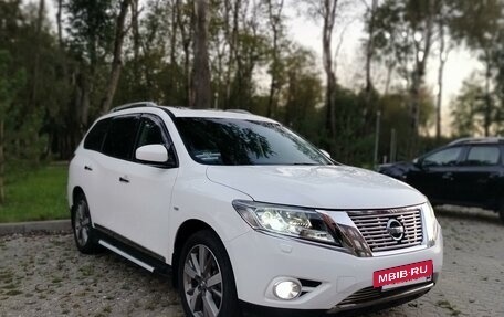 Nissan Pathfinder, 2015 год, 2 850 000 рублей, 6 фотография