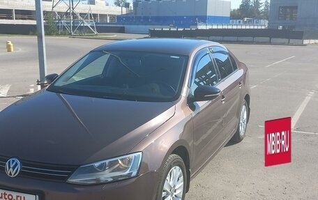 Volkswagen Jetta VI, 2014 год, 1 000 000 рублей, 2 фотография