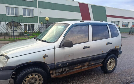 Chevrolet Niva I рестайлинг, 2004 год, 200 000 рублей, 4 фотография