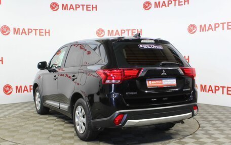 Mitsubishi Outlander III рестайлинг 3, 2017 год, 1 957 000 рублей, 7 фотография