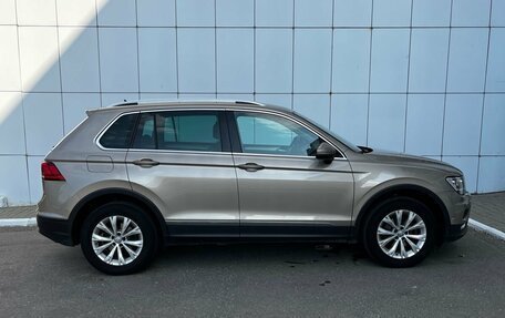 Volkswagen Tiguan II, 2017 год, 2 274 000 рублей, 3 фотография