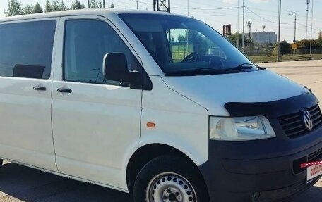 Volkswagen Transporter T5 рестайлинг, 2005 год, 1 190 000 рублей, 2 фотография