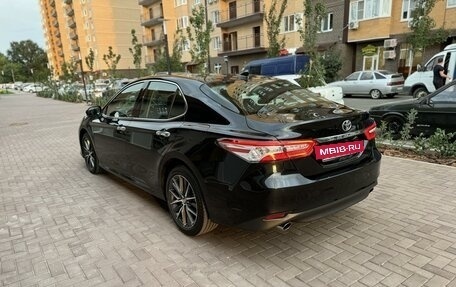 Toyota Camry, 2023 год, 4 200 000 рублей, 7 фотография