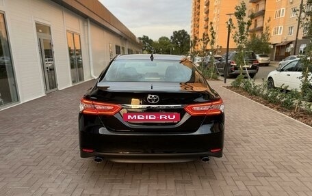 Toyota Camry, 2023 год, 4 200 000 рублей, 2 фотография