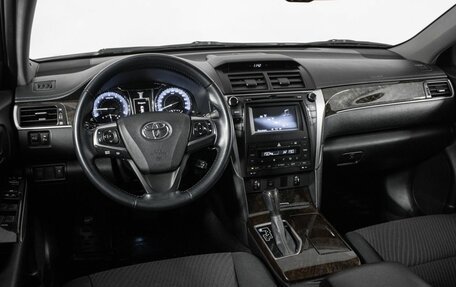 Toyota Camry, 2016 год, 2 330 000 рублей, 22 фотография