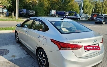 Hyundai Solaris II рестайлинг, 2019 год, 1 700 000 рублей, 7 фотография