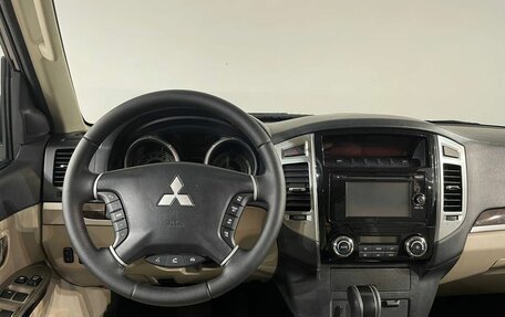 Mitsubishi Pajero IV, 2018 год, 3 560 000 рублей, 9 фотография