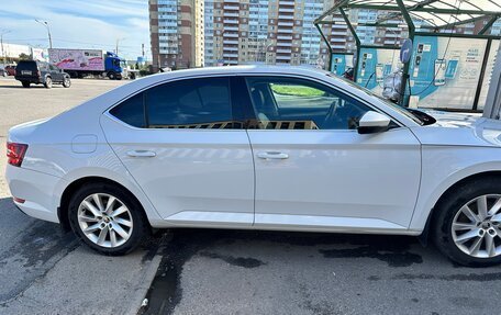 Skoda Superb III рестайлинг, 2018 год, 2 125 000 рублей, 7 фотография