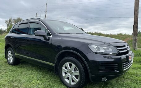 Volkswagen Touareg III, 2012 год, 2 130 000 рублей, 2 фотография