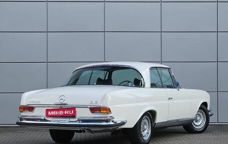 Mercedes-Benz W111, 1970 год, 13 900 000 рублей, 5 фотография