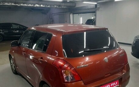 Suzuki Swift III, 2010 год, 691 000 рублей, 2 фотография