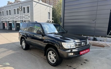 Toyota Land Cruiser 100 рестайлинг 2, 2007 год, 2 700 000 рублей, 3 фотография