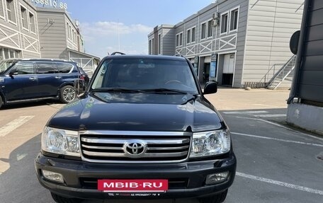 Toyota Land Cruiser 100 рестайлинг 2, 2007 год, 2 700 000 рублей, 2 фотография