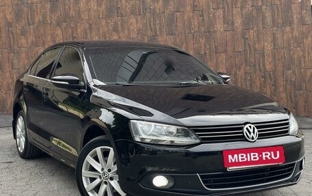 Volkswagen Jetta VI, 2013 год, 1 140 000 рублей, 3 фотография