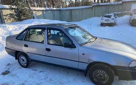 Daewoo Nexia I рестайлинг, 1997 год, 100 000 рублей, 8 фотография