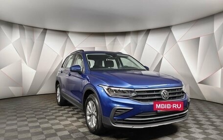 Volkswagen Tiguan II, 2021 год, 2 198 000 рублей, 3 фотография