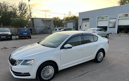 Skoda Octavia, 2017 год, 1 765 000 рублей, 3 фотография