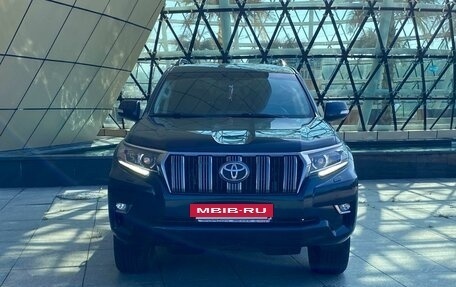 Toyota Land Cruiser Prado 150 рестайлинг 2, 2017 год, 5 690 000 рублей, 2 фотография