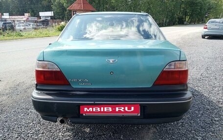 Daewoo Nexia I рестайлинг, 2000 год, 150 000 рублей, 8 фотография