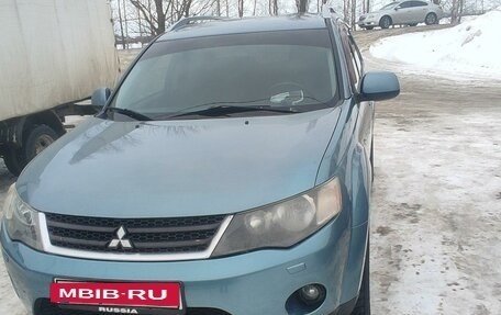 Mitsubishi Outlander III рестайлинг 3, 2008 год, 1 100 000 рублей, 2 фотография