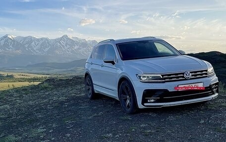 Volkswagen Tiguan II, 2018 год, 3 800 000 рублей, 2 фотография