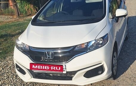 Honda Fit III, 2017 год, 1 380 000 рублей, 3 фотография