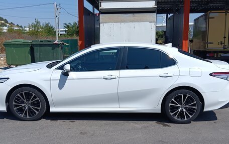 Toyota Camry, 2018 год, 2 500 000 рублей, 7 фотография