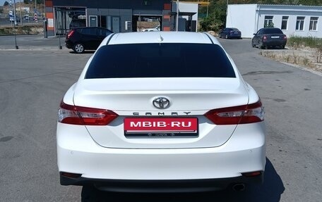 Toyota Camry, 2018 год, 2 500 000 рублей, 6 фотография