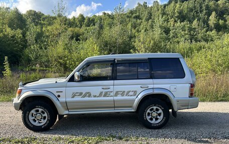 Mitsubishi Pajero III рестайлинг, 1994 год, 530 000 рублей, 3 фотография