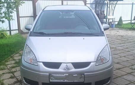 Mitsubishi Colt VI рестайлинг, 2008 год, 500 000 рублей, 1 фотография