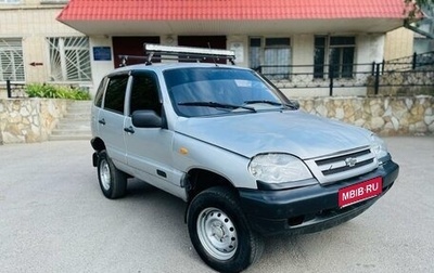 Chevrolet Niva I рестайлинг, 2005 год, 249 000 рублей, 1 фотография