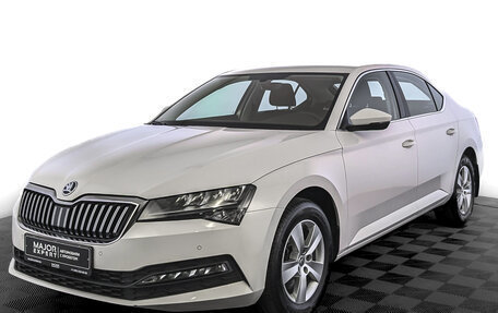 Skoda Superb III рестайлинг, 2021 год, 3 500 000 рублей, 1 фотография