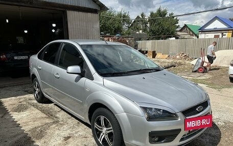 Ford Focus II рестайлинг, 2005 год, 550 000 рублей, 2 фотография