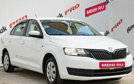 Skoda Rapid I, 2015 год, 930 000 рублей, 3 фотография