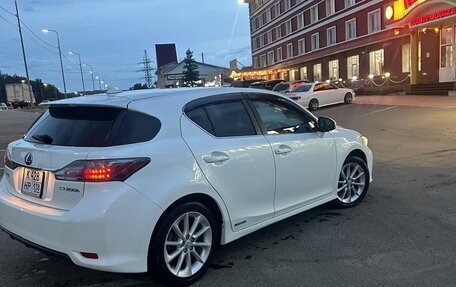 Lexus CT I рестайлинг, 2011 год, 1 650 000 рублей, 3 фотография