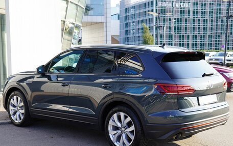 Volkswagen Touareg III, 2019 год, 5 799 000 рублей, 6 фотография