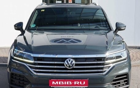 Volkswagen Touareg III, 2019 год, 5 799 000 рублей, 2 фотография