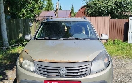 Renault Sandero I, 2013 год, 499 000 рублей, 2 фотография