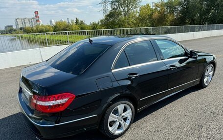 Mercedes-Benz E-Класс, 2010 год, 1 956 885 рублей, 2 фотография