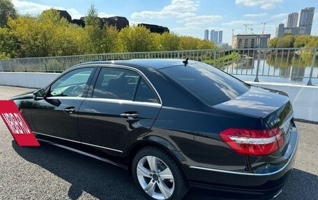 Mercedes-Benz E-Класс, 2010 год, 1 956 885 рублей, 3 фотография