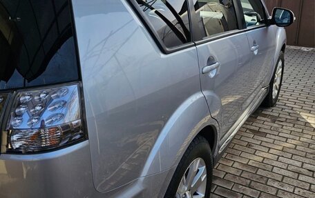 Mitsubishi Outlander III рестайлинг 3, 2012 год, 1 650 000 рублей, 4 фотография