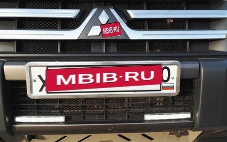 Mitsubishi Pajero IV, 2011 год, 3 200 000 рублей, 2 фотография