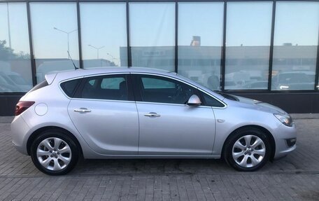 Opel Astra J, 2013 год, 970 000 рублей, 6 фотография