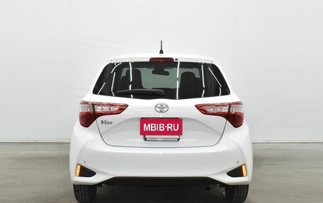 Toyota Vitz, 2019 год, 1 270 995 рублей, 3 фотография