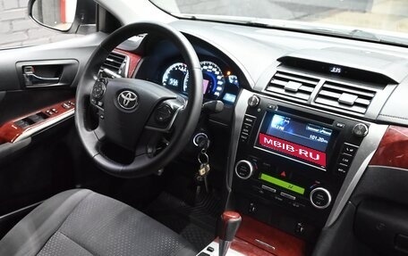 Toyota Camry, 2013 год, 2 095 000 рублей, 11 фотография